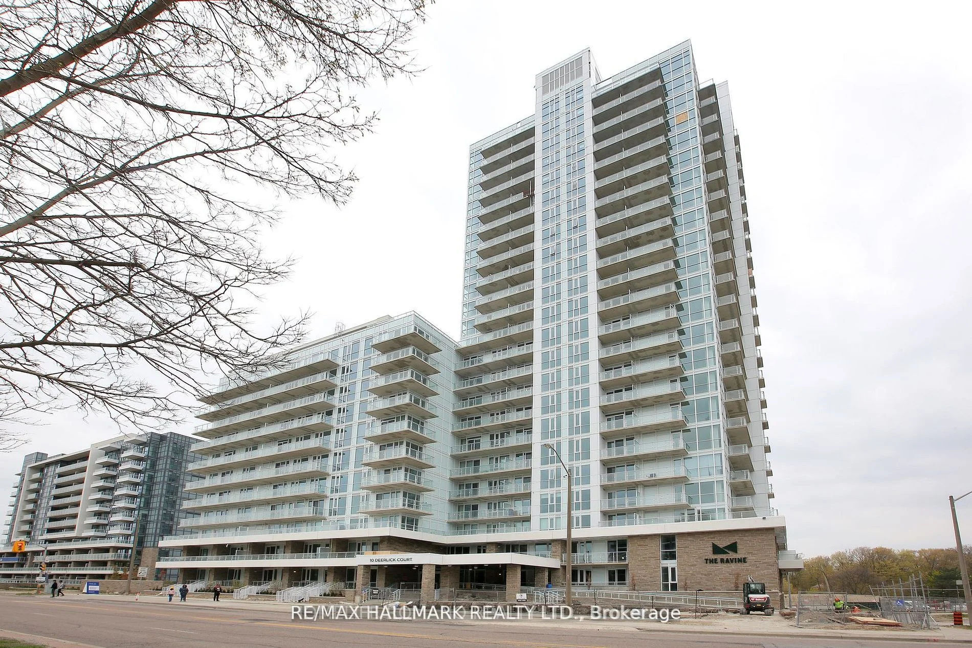 10 Deerlick Court 215, Toronto C13, On M3a 0a7