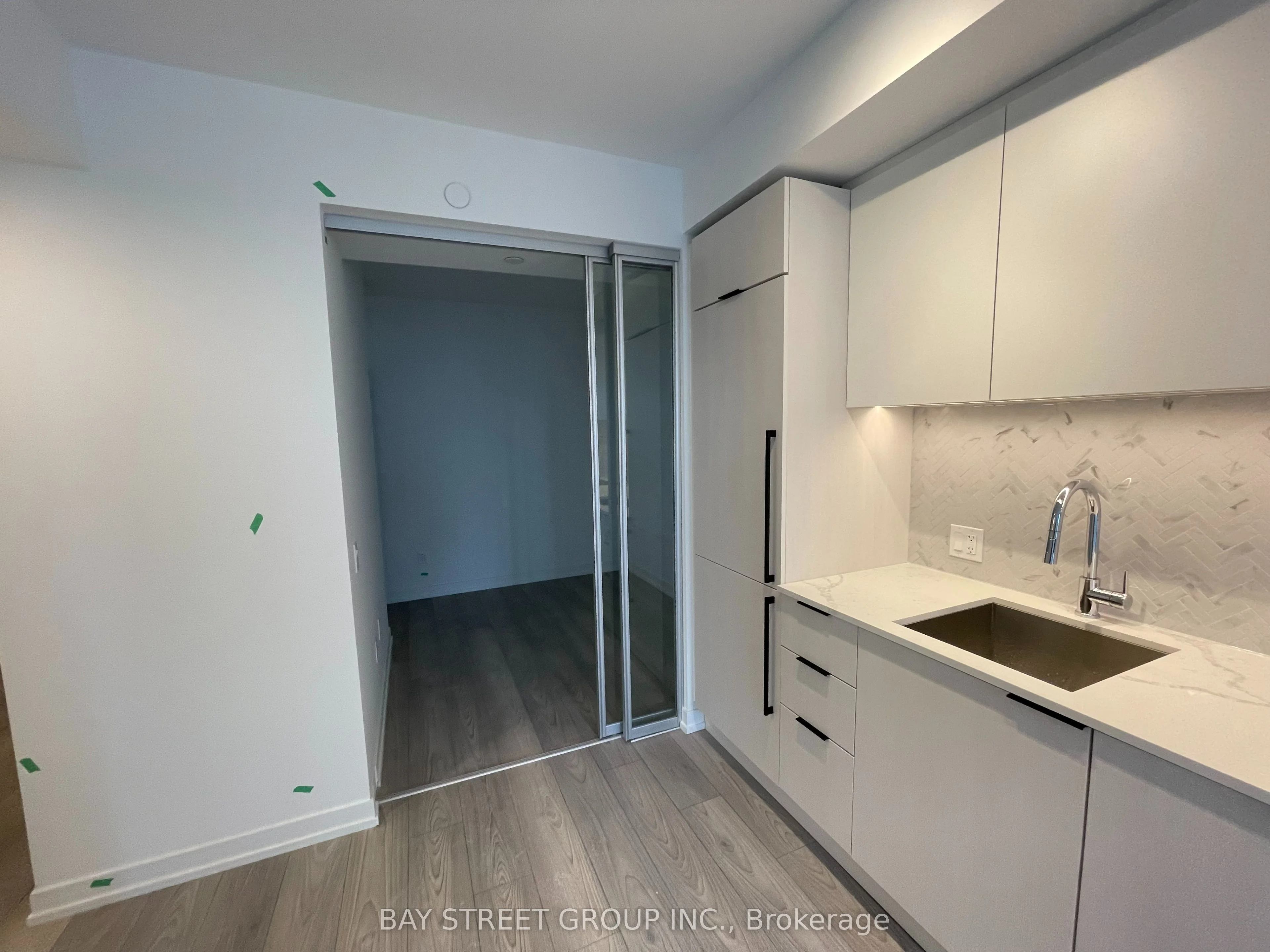 199 Church Street, Toronto C08, On M5b 1y7