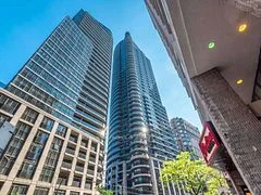 21 Carlton Street 2302, Toronto C08, On M5b 1l3