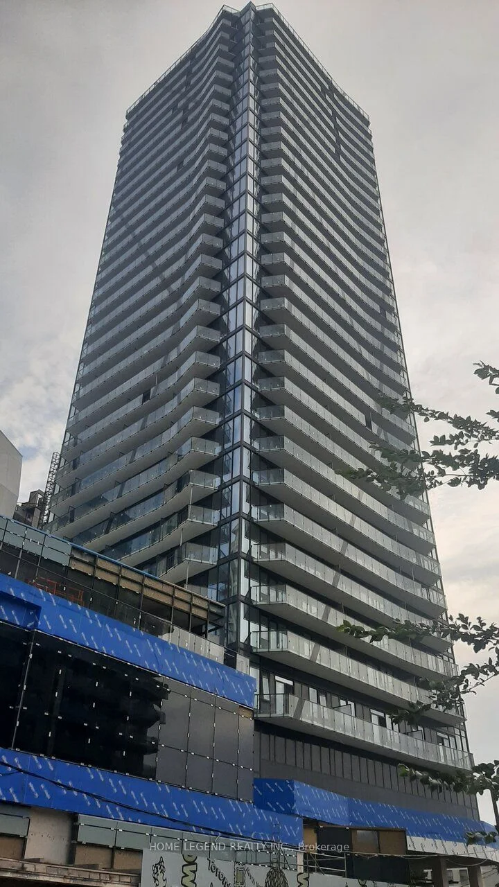15 Ellerslie Avenue 802, Toronto C07, On M2n 0l7