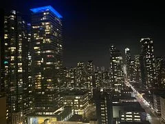 1 Bloor Street E 1606, Toronto C08, On M4w 1a9