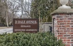 21 Dale Avenue 822, Toronto C09, On M4w 1k3