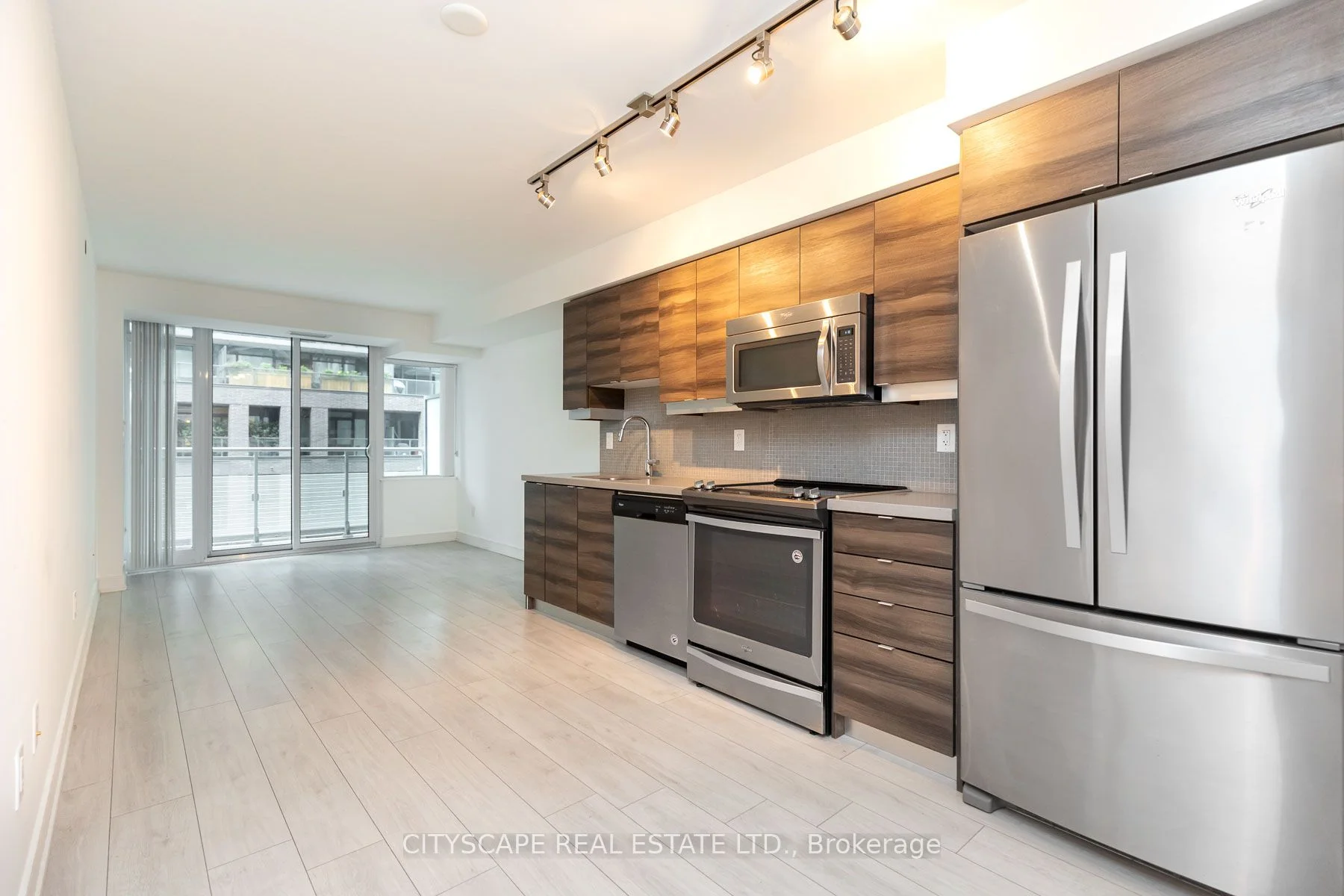 525 Adelaide Street W 733, Toronto C01, On M5v 0n7