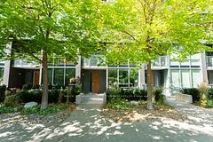 120 Bayview Avenue N114, Toronto C08, On M5a 0g4