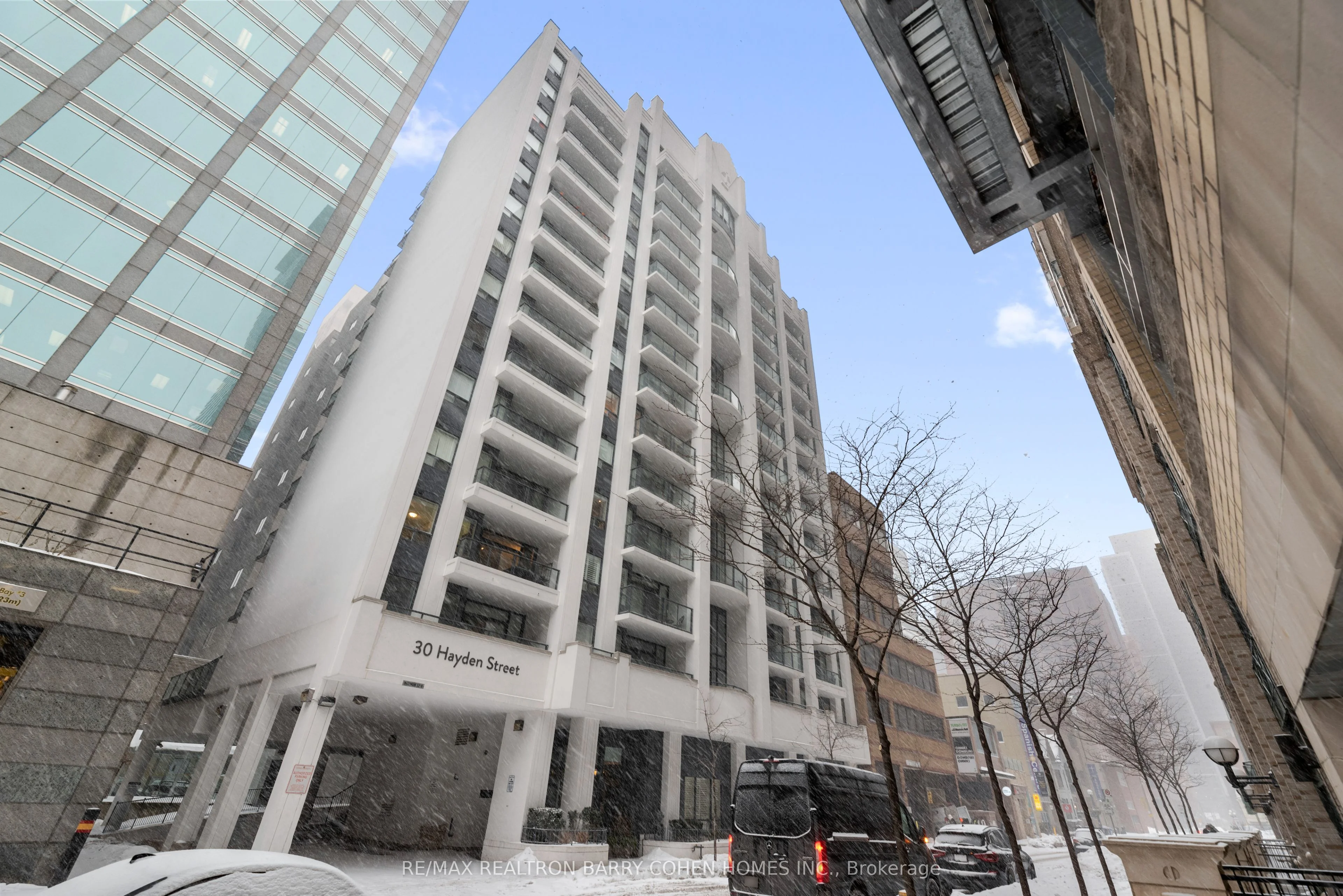 30 Hayden Street 801, Toronto C08, On M4y 3b8