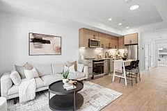 15 Brenthall Avenue 10, Toronto C07, On M2r 1n1