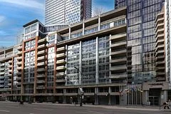 270 Wellington Street W 202, Toronto C01, On M5v 3p5