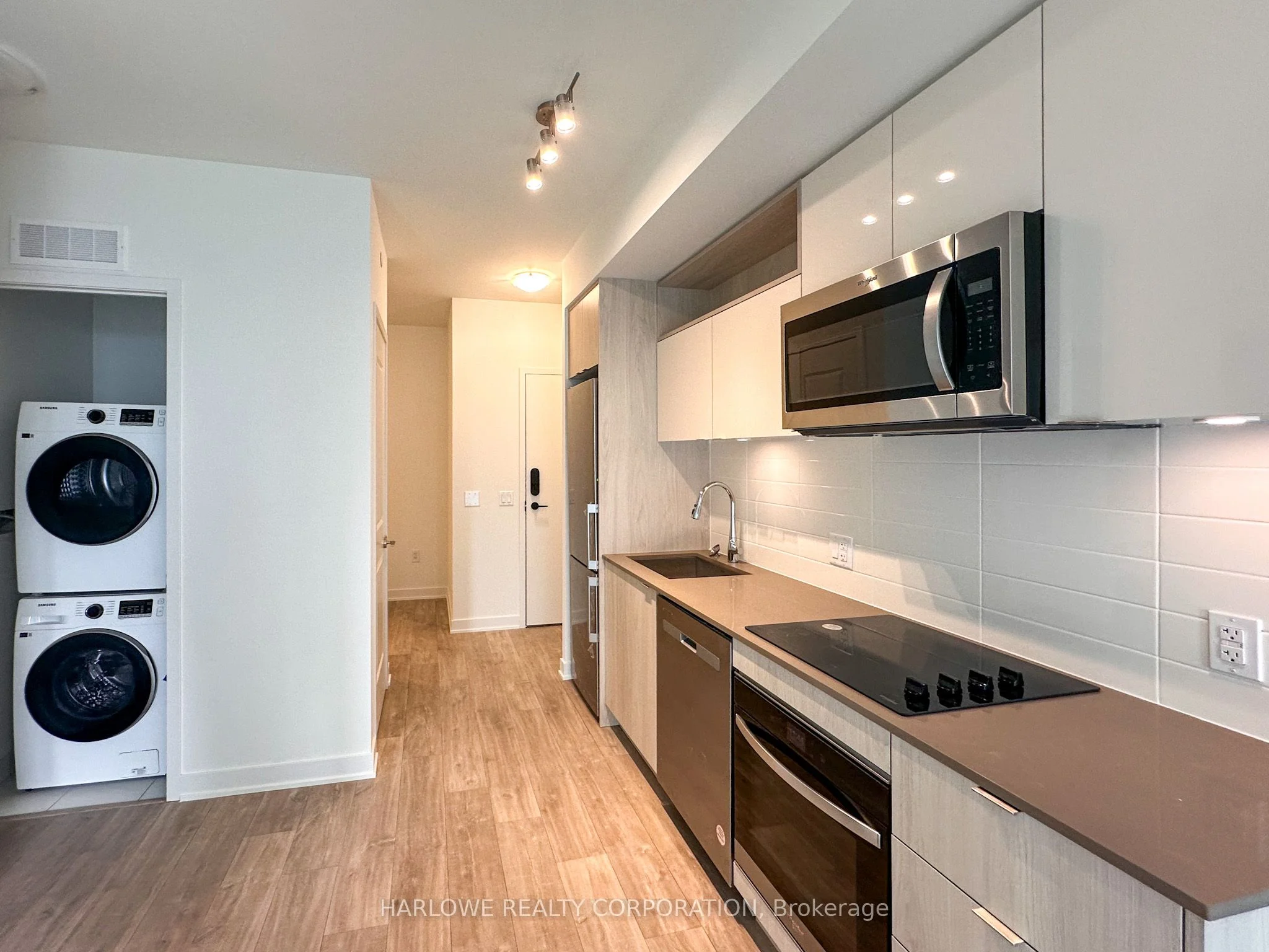 100 Dalhousie Street 3508, Toronto C08, On M5b 0c7