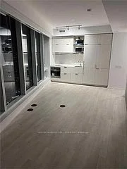 197 Yonge Street 4412, Toronto C08, ON M5B 1M4