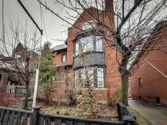 179 Spadina Road Bsmt, Toronto C02, On M5r 2t9