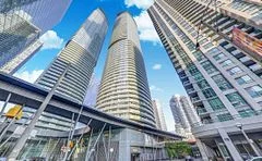 14 York Street 402, Toronto C01, On M5j 0b1