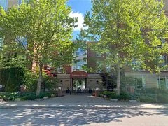 481 Rosewell Avenue 101, Toronto C04, On M4r 2j1