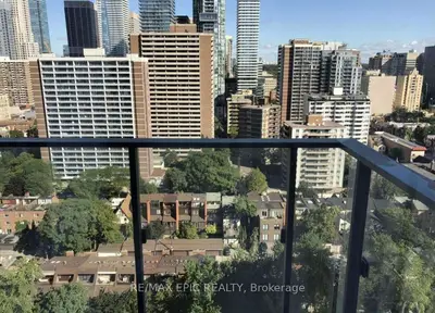 50 Wellesley Street E 2503, Toronto C08, On M4y 1g2