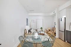 580A College Street 1, Toronto C01, ON M6G 1B3