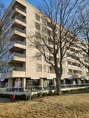 1 Leaside Park Drive N 319, Toronto C11, On M4h 1r1
