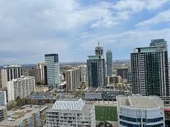 33 Helendale Avenue 2204, Toronto C03, ON M4R 1C5