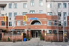 500 Richmond Street W Th 117, Toronto C01, On M5v 1y2