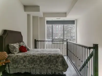 21 Balmuto Street 304, Toronto C01, On M4y 1w4