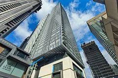 8 Cumberland Street 2205, Toronto C02, On M4w 0b6