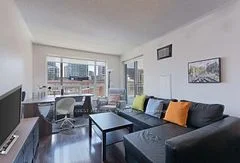 887 Bay Street 613, Toronto C01, ON M5S 1Z7