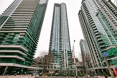 16 Harbour Street 4702, Toronto C01, On M5j 2z7