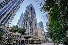 761 Bay Street 914, Toronto C01, ON M5G 2R2