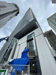 8 Cumberland Street 506, Toronto C02, On M4w 0b6