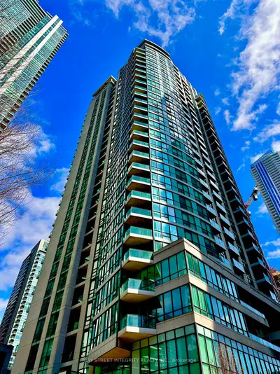 12 Yonge Street 2203, Toronto C01, ON M5E 1Z9