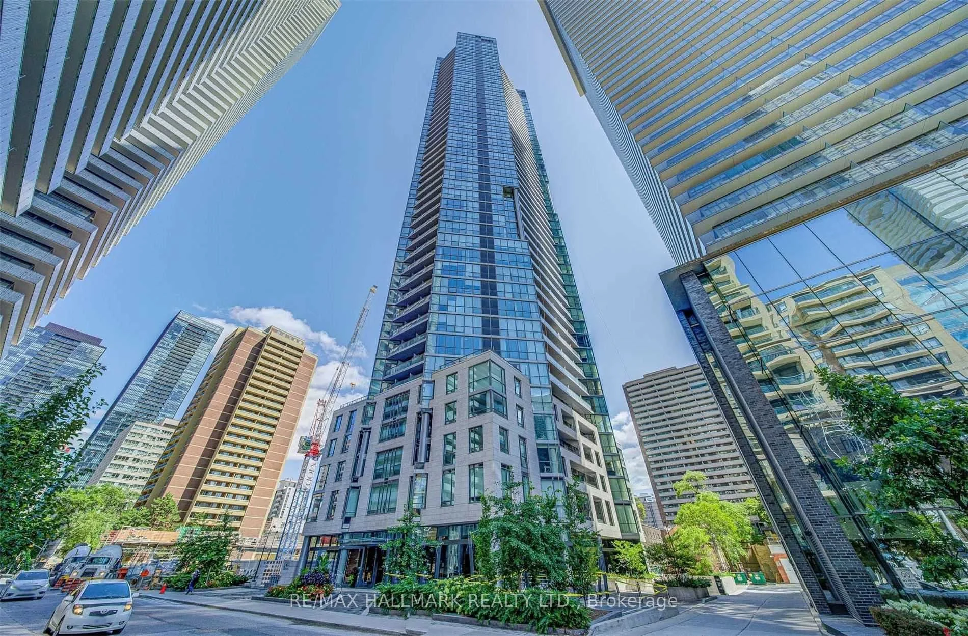45 Charles Street E 3805, Toronto C08, On M4y 1s2