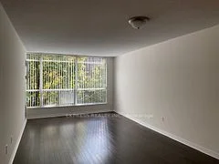 942 Yonge Street 215, Toronto C02, ON M4W 3S8
