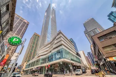 1 Bloor Street E 326, Toronto C08, On M4w 0a8
