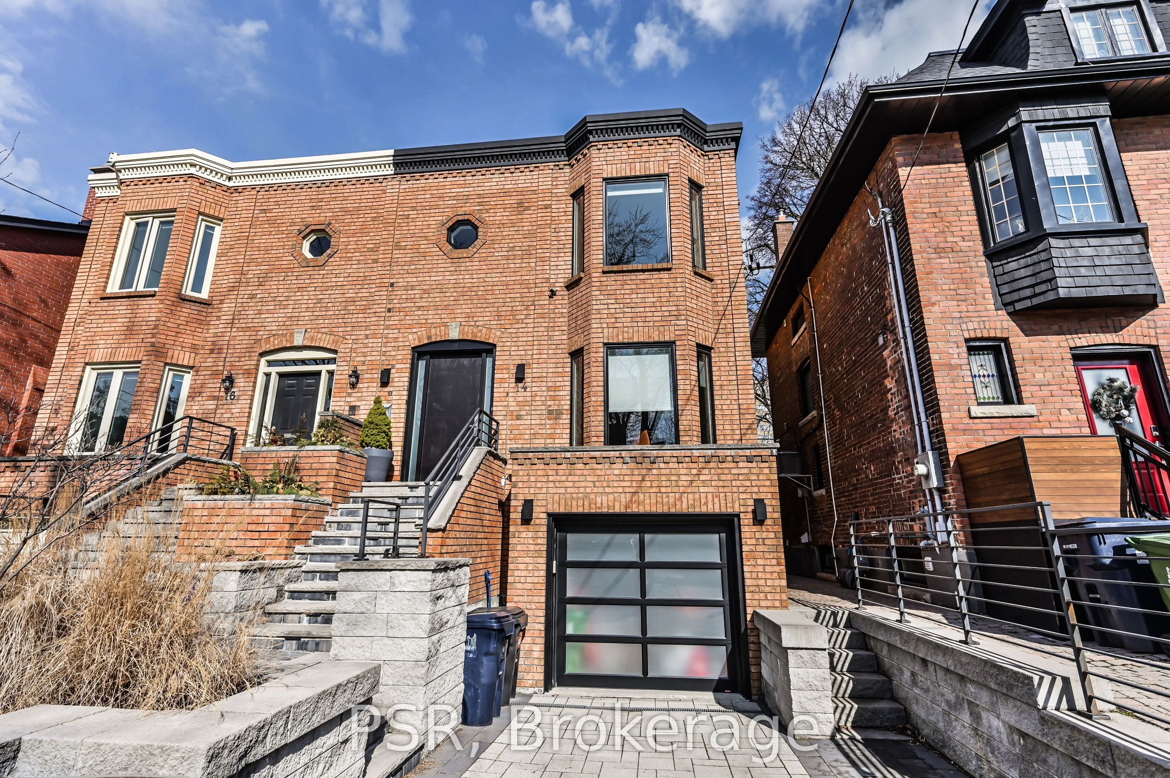 14 Duggan Avenue Lower, Toronto C02, On M4v 1y2