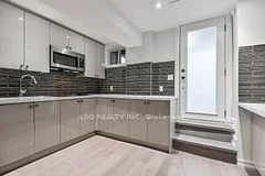 707 Crawford Street Lower, Toronto C01, On M6g 3k1