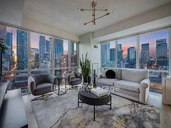 112 George Street 1203, Toronto C08, On M5a 2m5