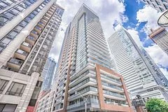 8 Mercer Street 527, Toronto C01, ON M5V 0C4
