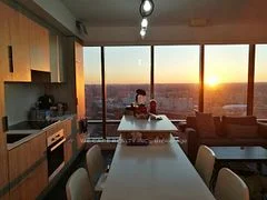 5 St.joseph Street 3608, Toronto C08, On M4y 0b6