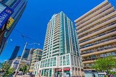 212 Eglinton Avenue E PH301, Toronto C10, ON M4P 0A3