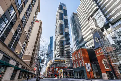 7 Grenville Street 6005, Toronto C01, On M4y 0e9