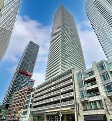 2221 Yonge Street 5208, Toronto C10, On M4s 0b8