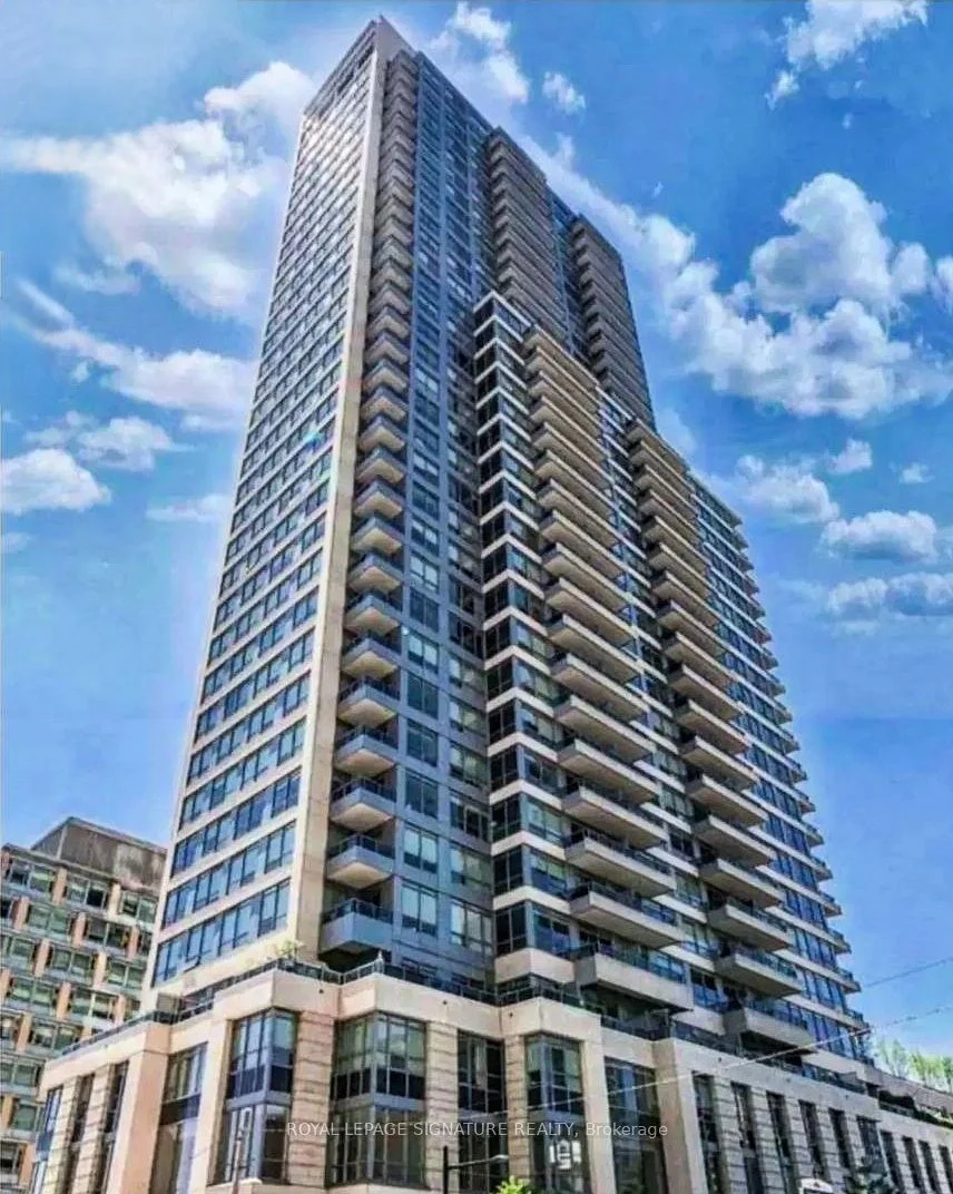 500 Sherbourne Street 2401, Toronto C08, ON M4X 1L1