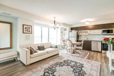 275 Yorkland Road 214, Toronto C15, On M2j 0b4