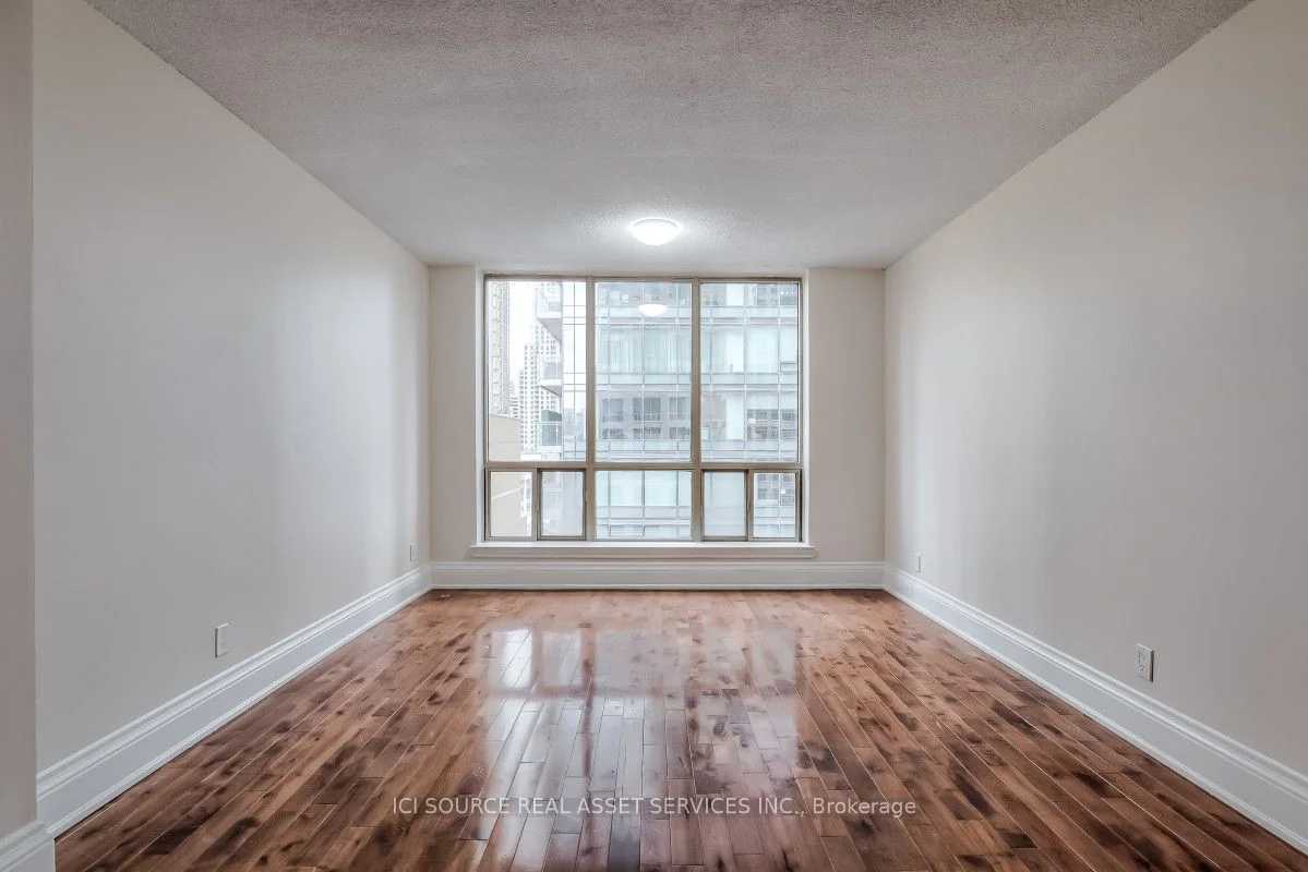 40 Scollard Street 807, Toronto C02, On M5r 3s1