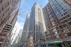 761 Bay Street 1610, Toronto C01, ON M5G 2R2