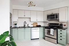 18 Valley Woods Road 902, Toronto C13, ON M3A 0A1