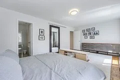 98 Sherwood Avenue, Toronto C10, On M4p 2a7