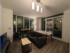 8 Eglinton Avenue E 4208, Toronto C03, On M4p 0c1