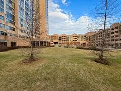60 Homewood Avenue 512, Toronto C08, On M4y 2x3