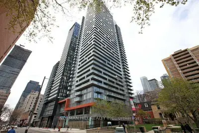 50 Wellesley Street E 3802, Toronto C08, On M4y 1g2