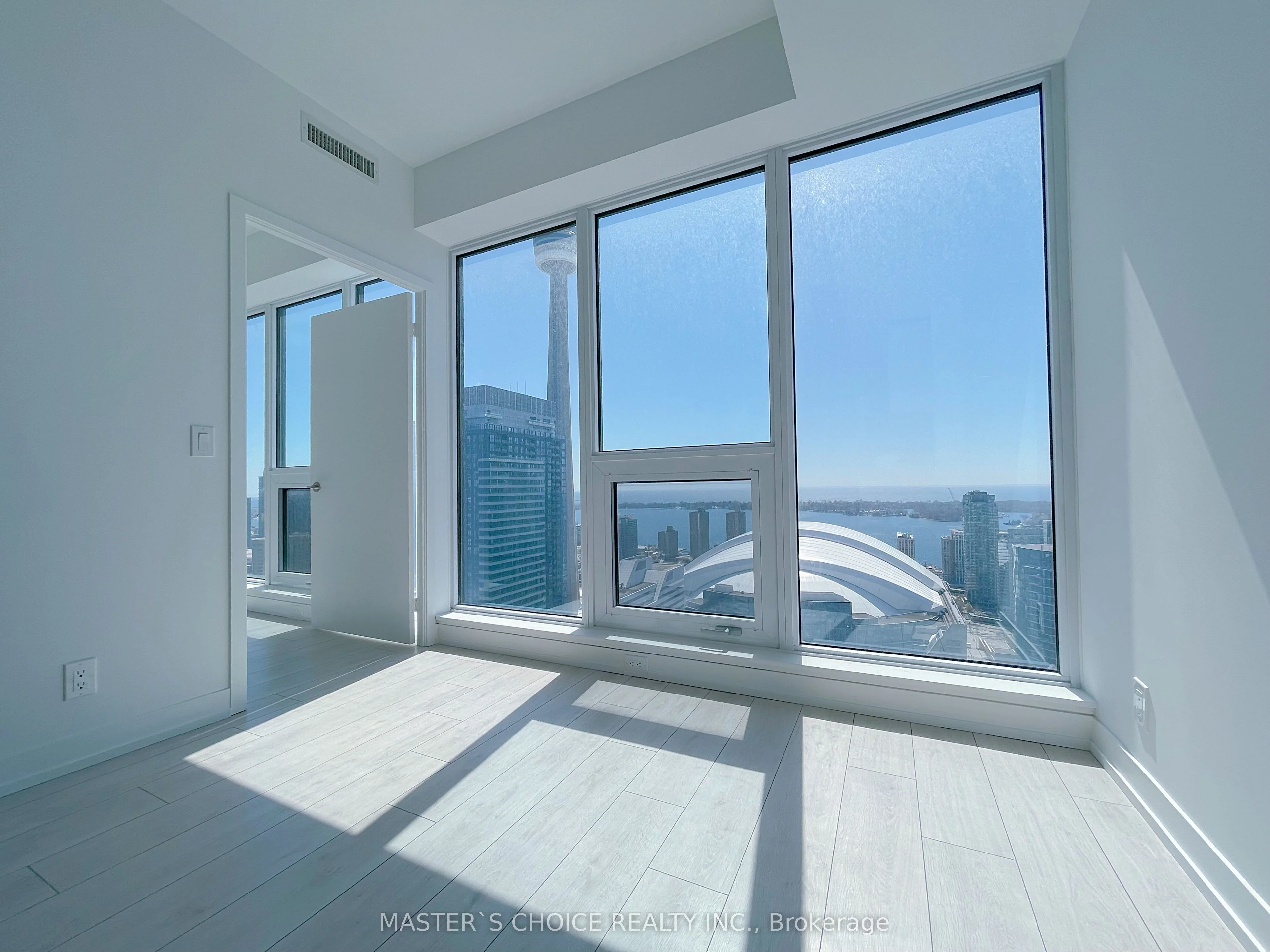 55 MERCER Street 4301, Toronto C01, ON M5V 0W4