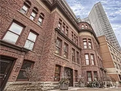 11 St Joseph Street 314, Toronto C01, On M4y 1j8